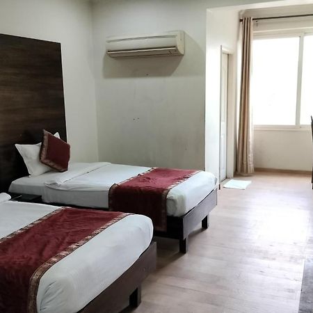 66 Residencey Jaipur Bagian luar foto