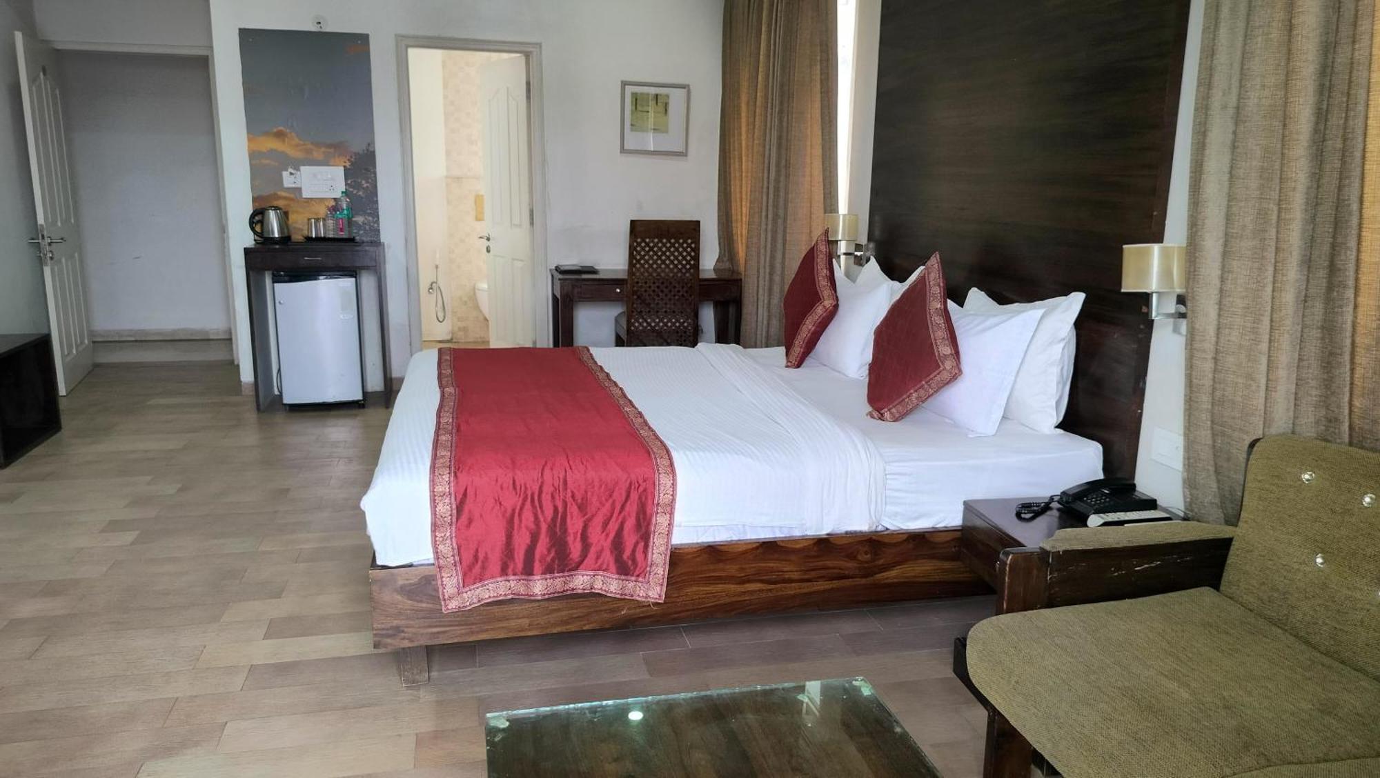 66 Residencey Jaipur Bagian luar foto