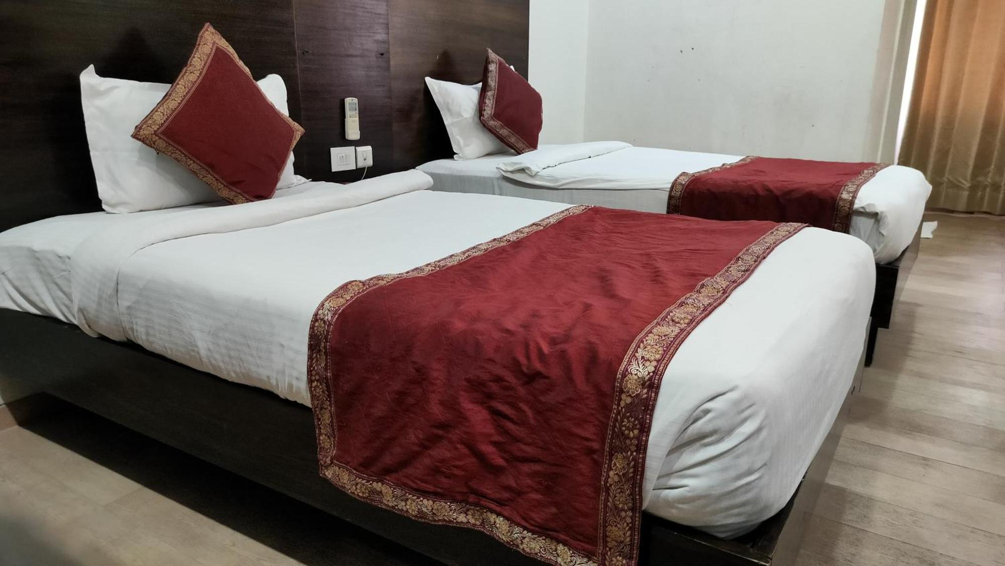 66 Residencey Jaipur Bagian luar foto