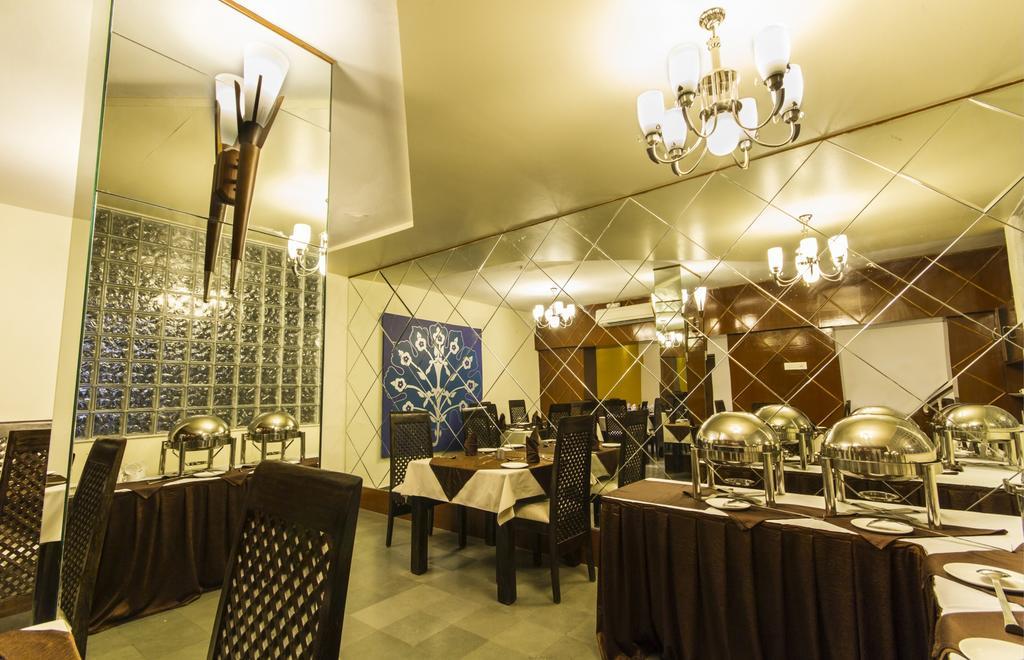 66 Residencey Jaipur Bagian luar foto